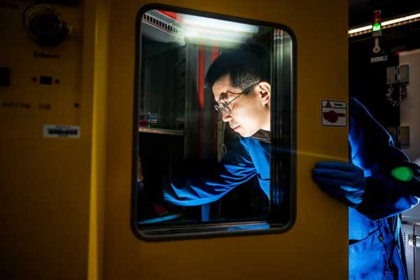 Why Rechargeable Batteries Break Down Over Time